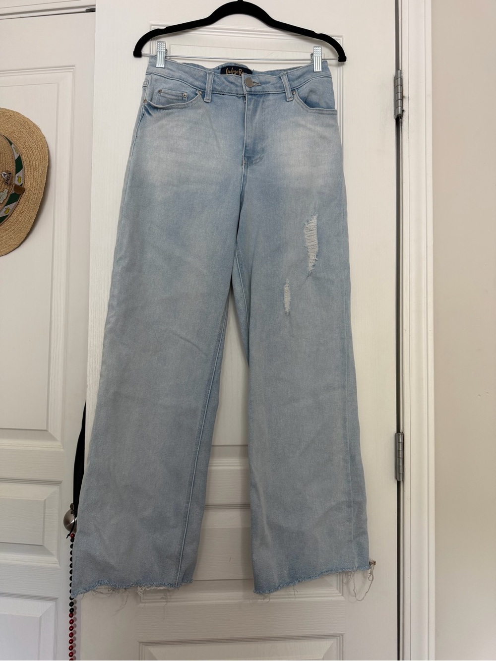Indigo Rein light wash wide leg jeans size 9/28
